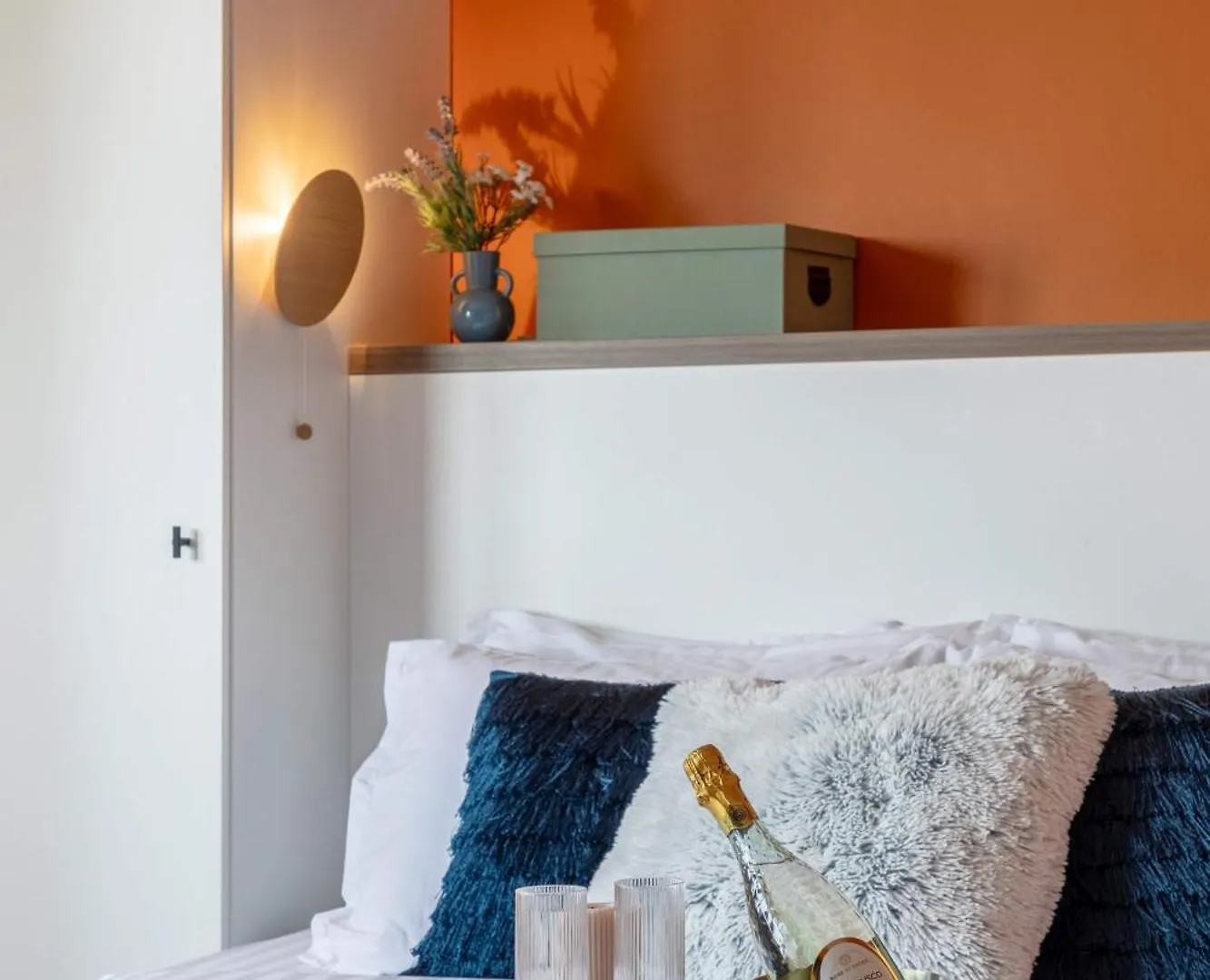 Holt - Playful & Bright 1Br Near The Faculty Of Law Appartement Boekarest 0*,