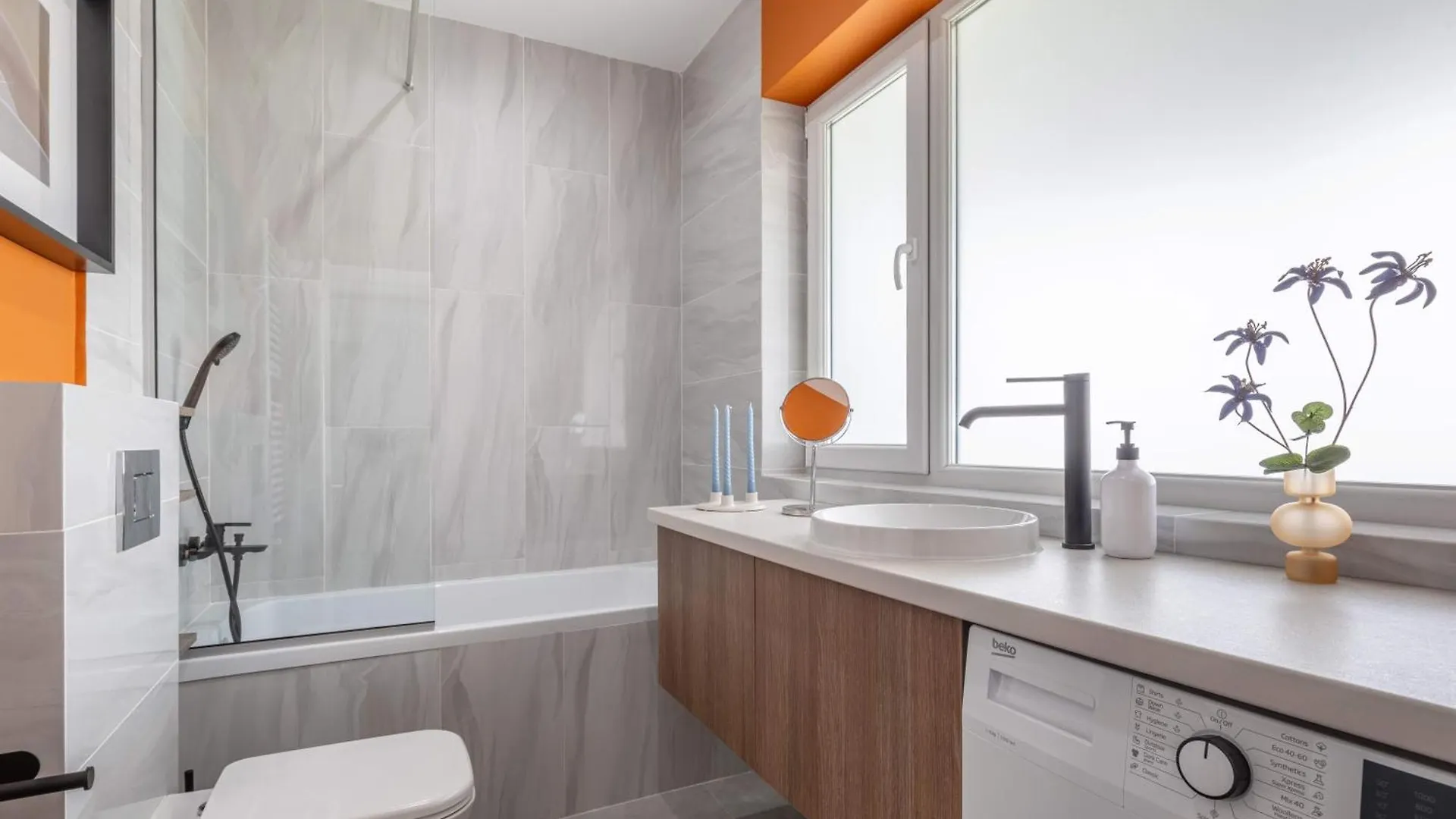 Holt - Playful & Bright 1Br Near The Faculty Of Law Apartment Bucharest